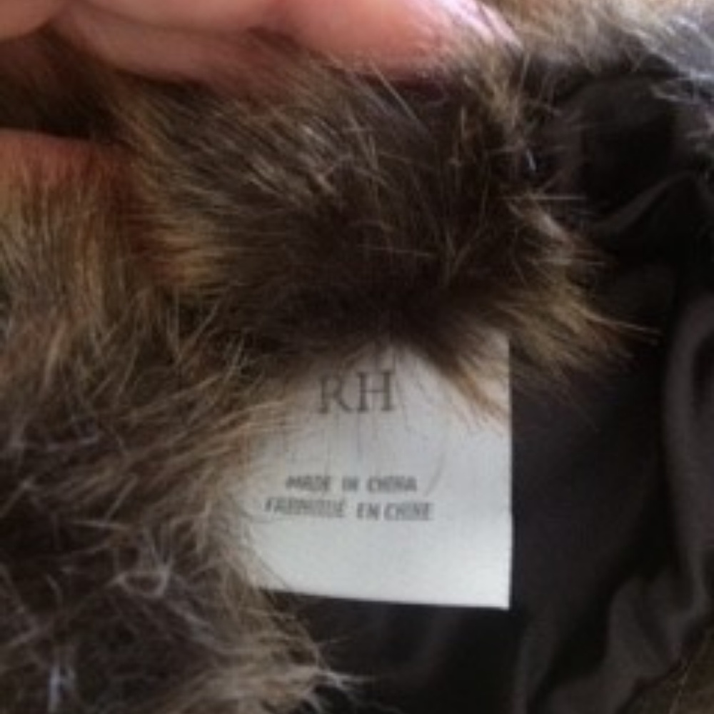 SOLD- RH Imitation Fur Wine Bag/Tote - Picture 3 of 5